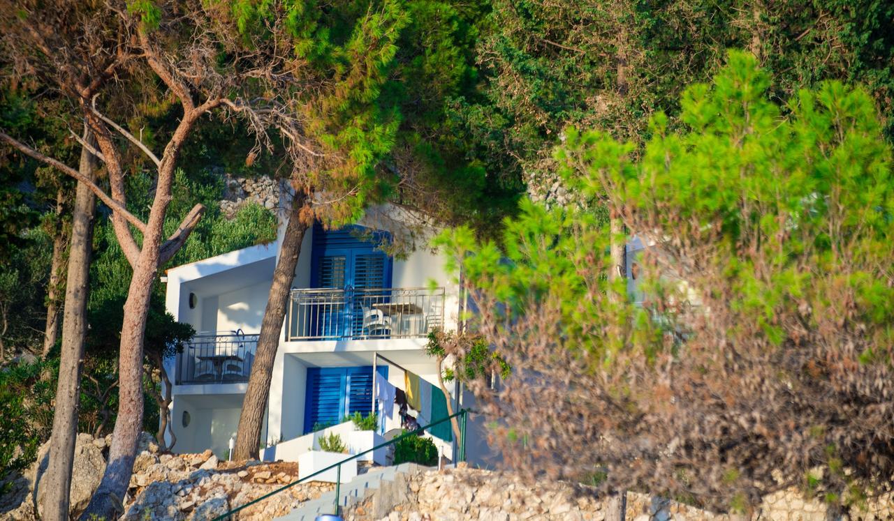 Beach Hotel Drasnice Exterior photo